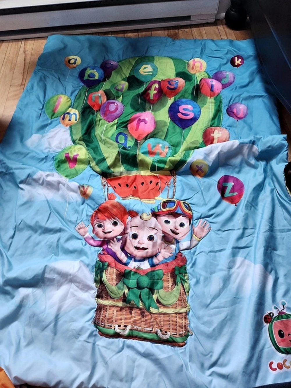 CoComelon Learning is Fun Toddler/Crib Bedding Set
